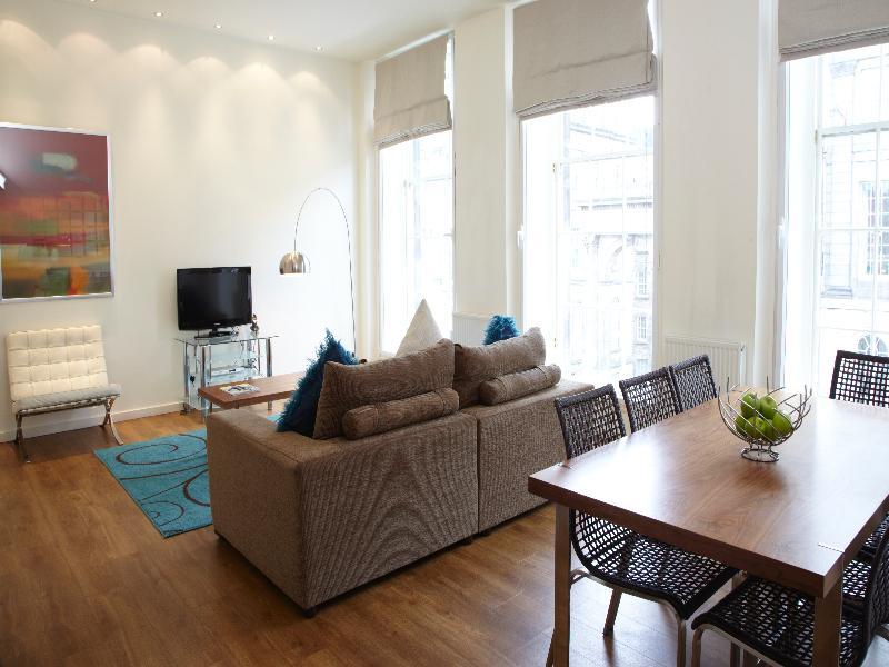 Princes Street Suites Edinburgh Ngoại thất bức ảnh